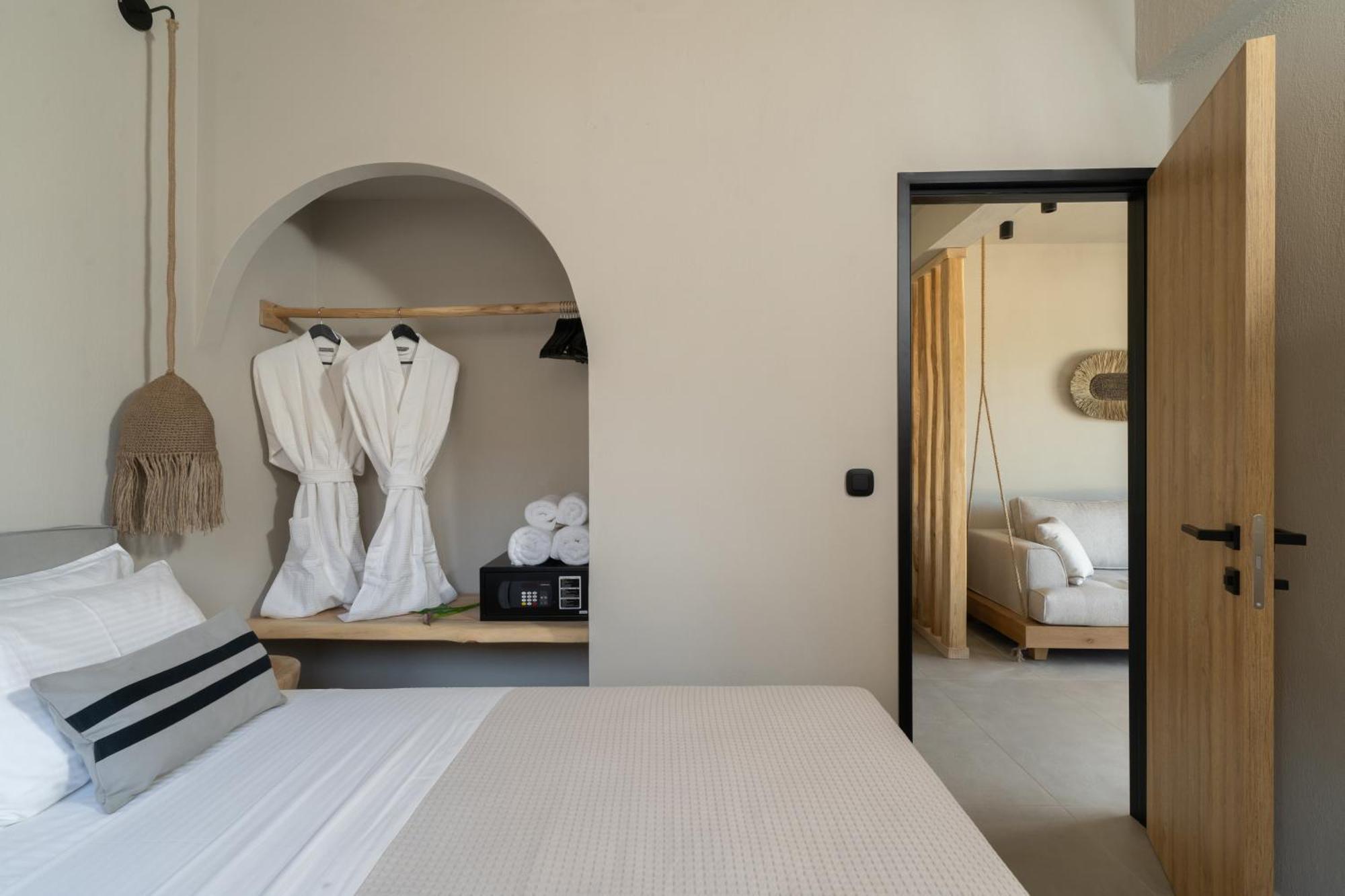 Amo Golden Suites Chrysi Ammoudia Dış mekan fotoğraf