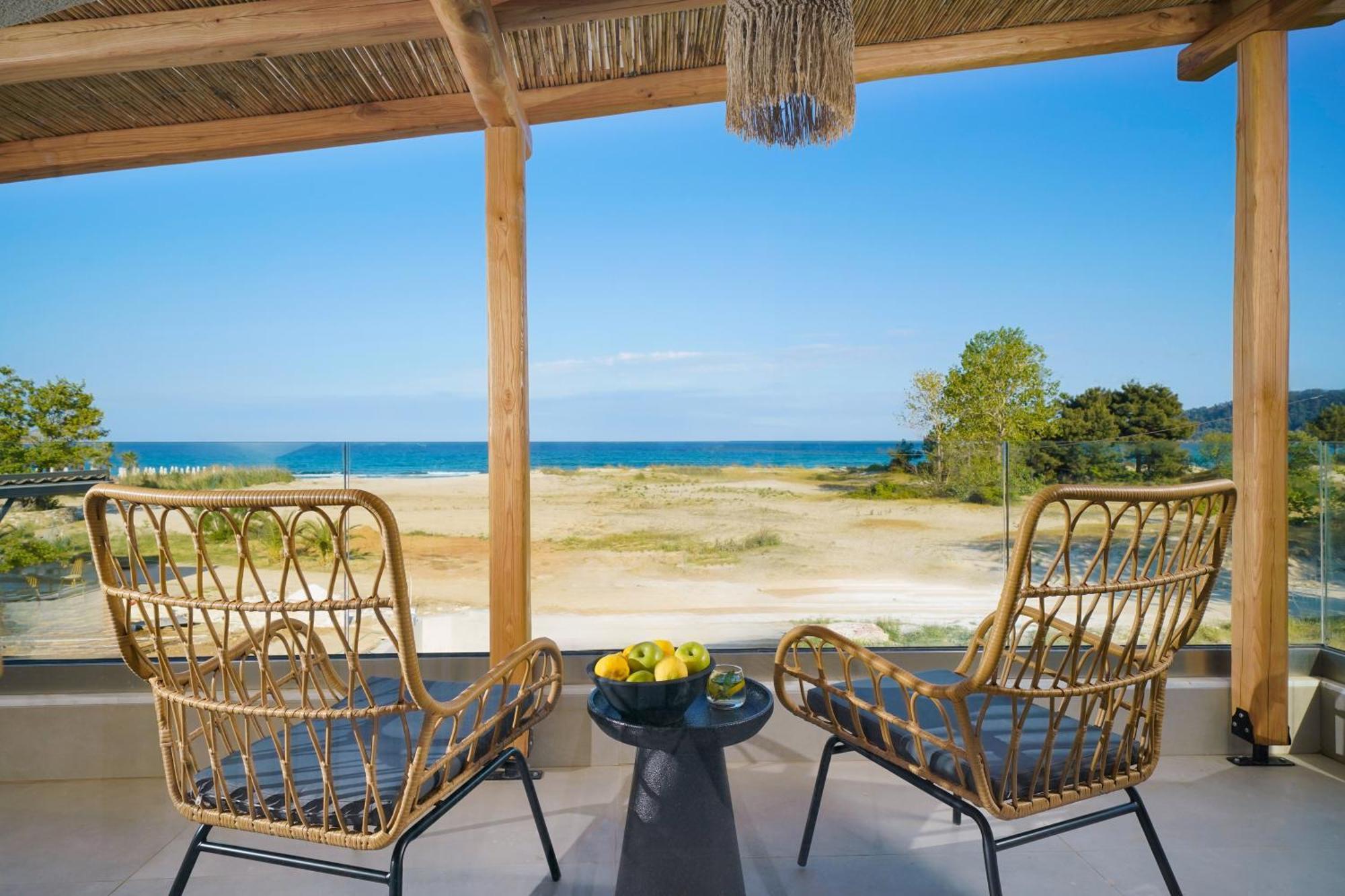 Amo Golden Suites Chrysi Ammoudia Dış mekan fotoğraf