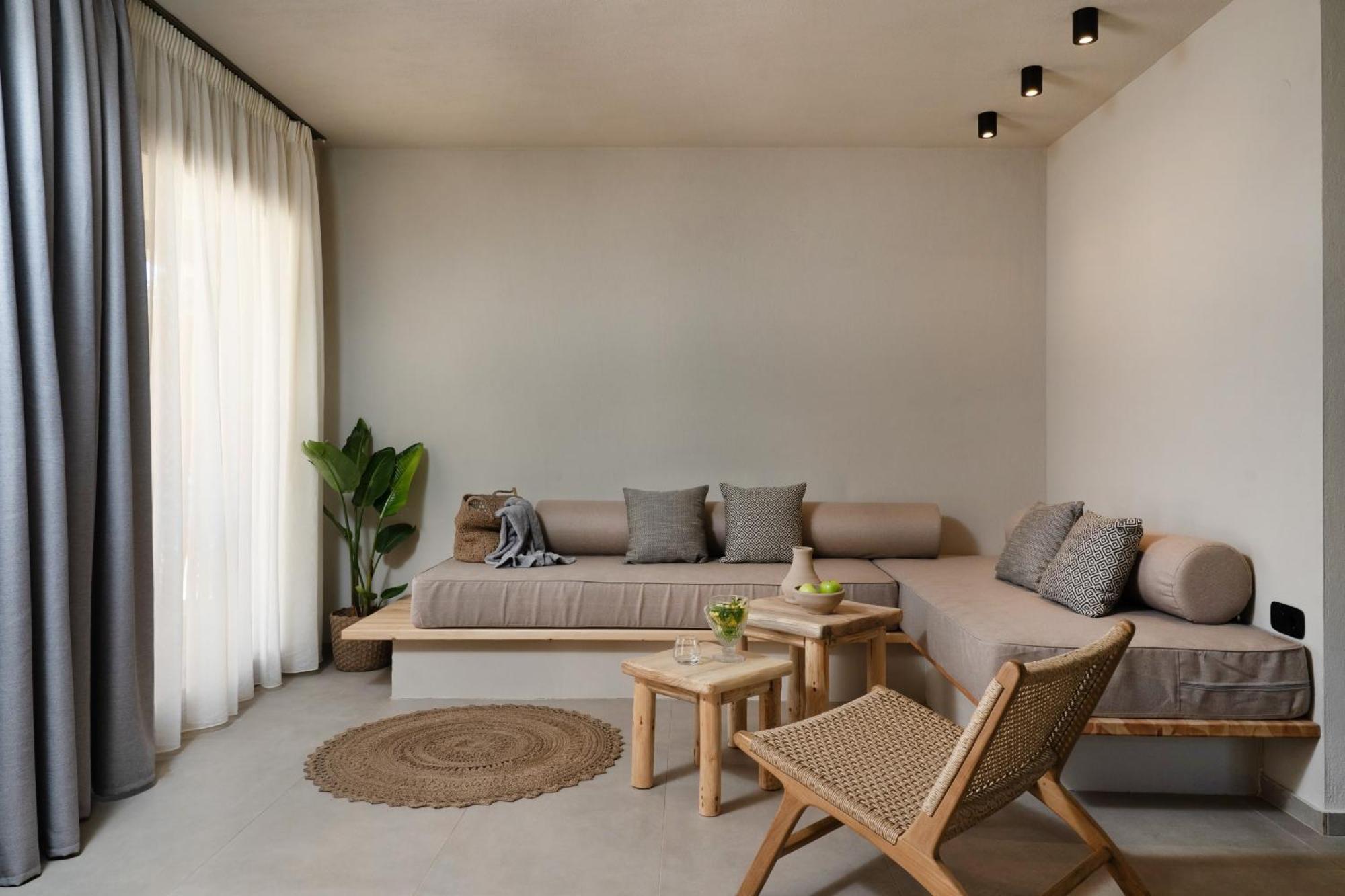 Amo Golden Suites Chrysi Ammoudia Dış mekan fotoğraf